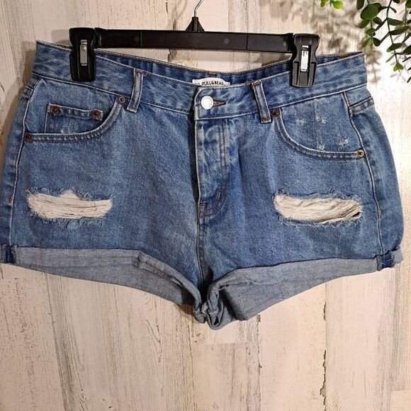 Pull & Bear Shorts - Picture 1 of 6